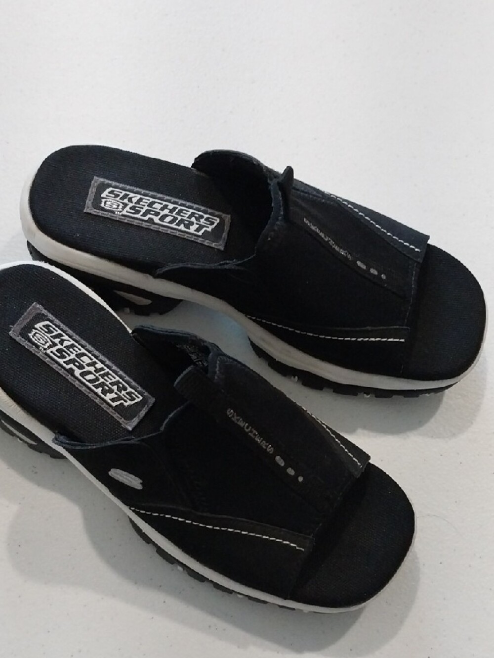 Skechers Black and White Slip-On Sport Sandals 8 EUC